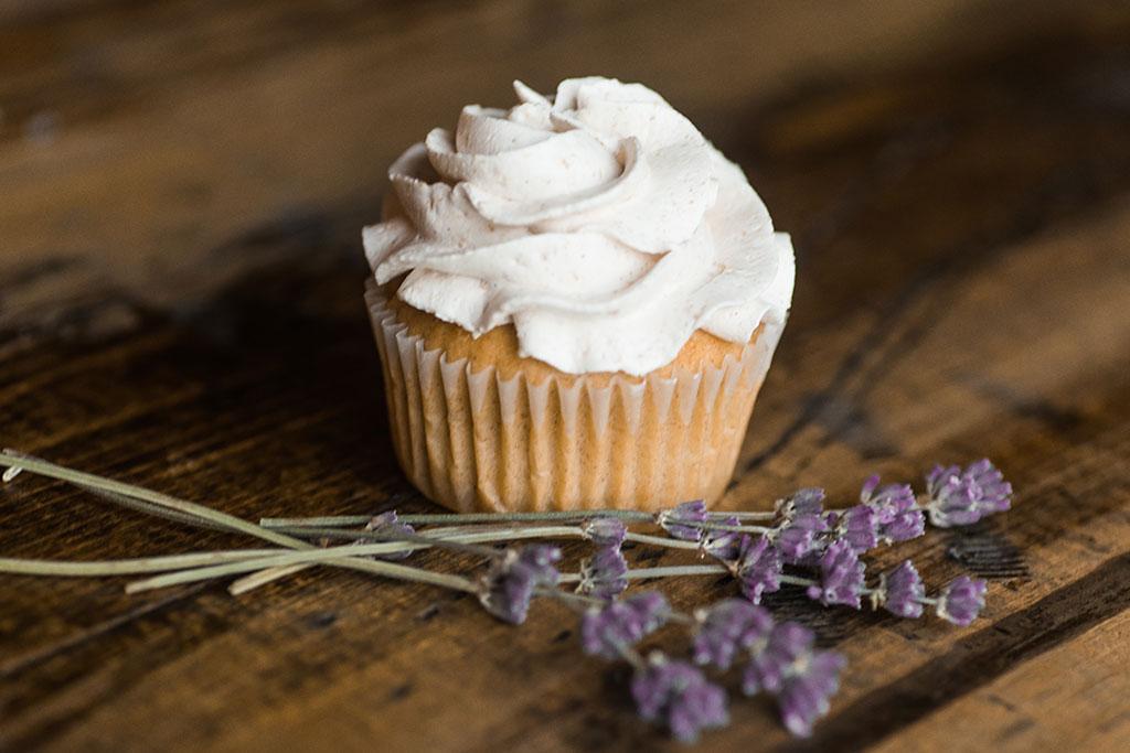 Vanilla chai buttercream frosting recipe for cupcakes