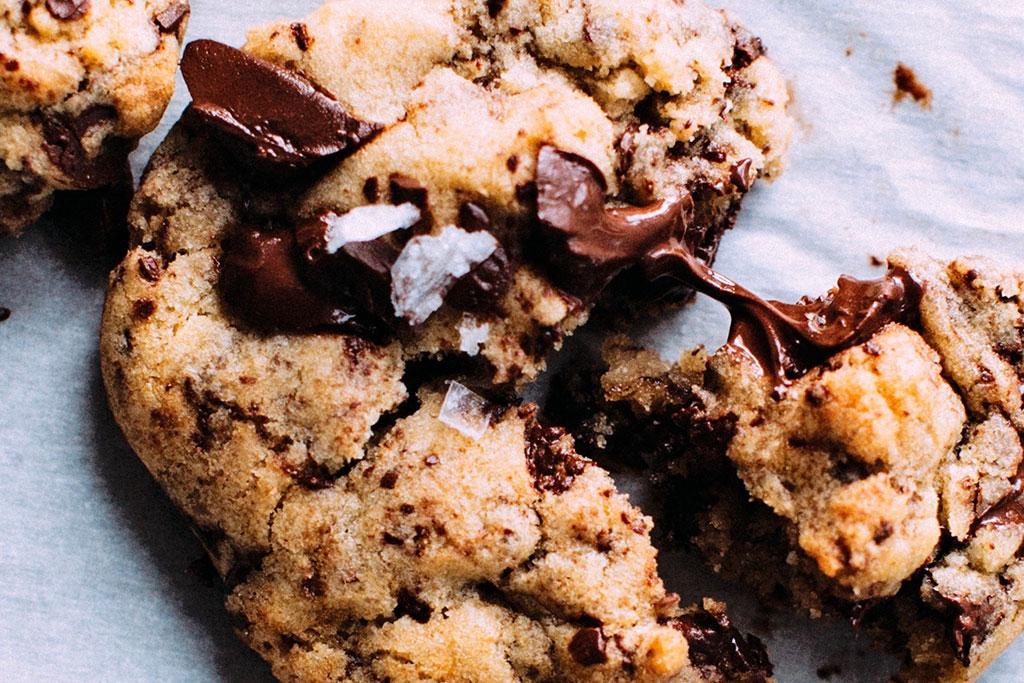 Chocolate chip cookies with dried figs recipe