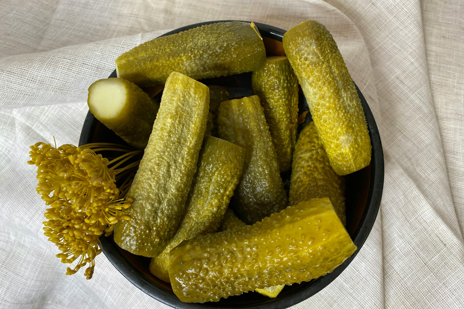 Classic dill pickles recipe