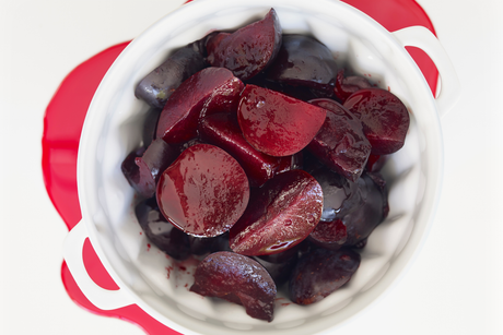 Beet recipe with chives, coriander and cumin seeds